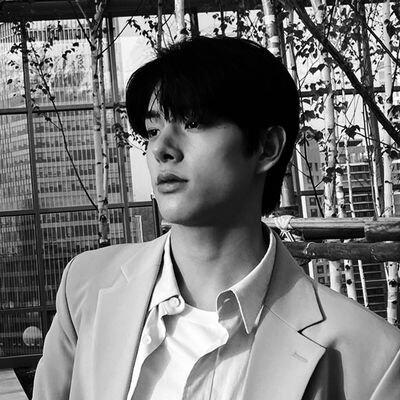 Sky G. (Head of Finance)